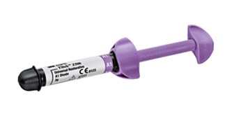 3M™ Filtek™ Z500 -yleistäytemateriaali
