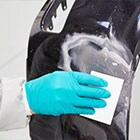 Vaihe 8 – Levitä muovinkorjausmateriaali