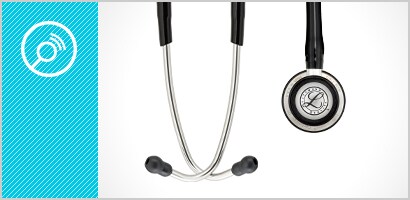 3M Littmann Classic III -stetoskoopin rintakappale ja korvakappaleet sekä valkoinen rintakappalekuvake sinivihreällä taustalla.
