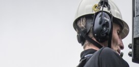Suojaus ja viestintä: 3M™ PELTOR™ WS™ LiteCom™ Pro III ‑kuulonsuojain

